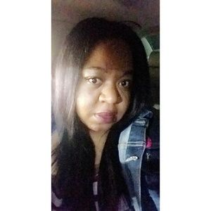 Meet your Posher, Lakisha